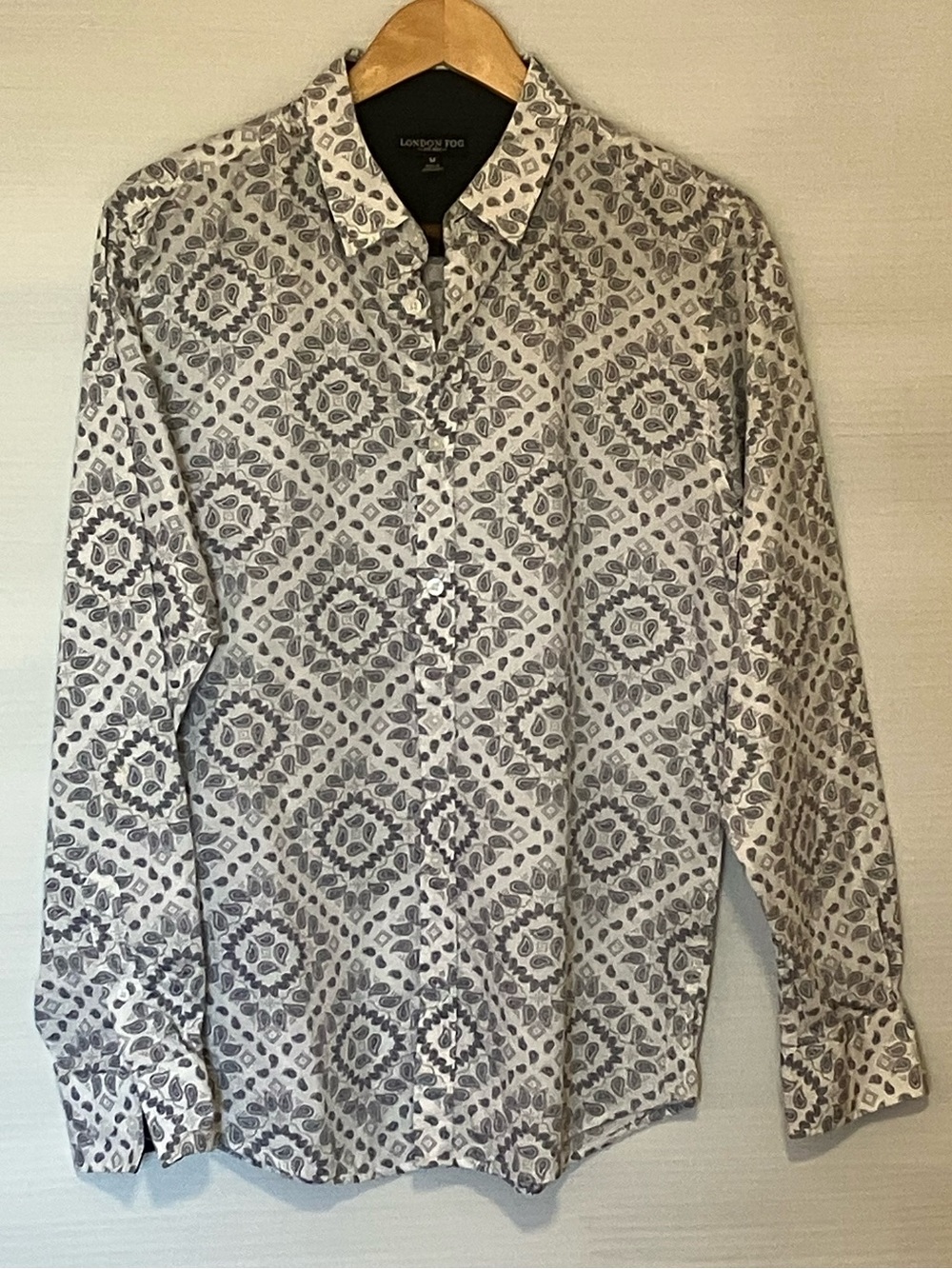 London Fog Men’s White Button-Down with Navy Blue Paisley & Geometric Print